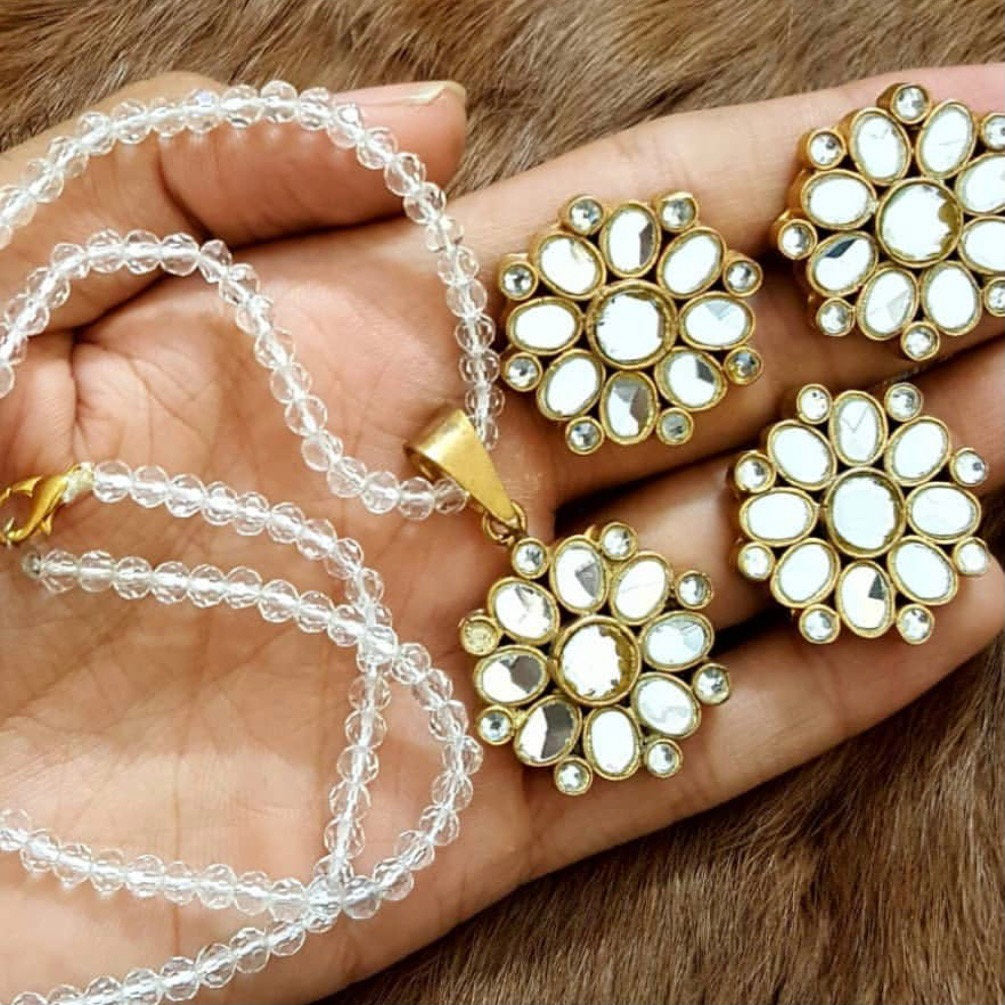 Farshi Kundan Pendant set