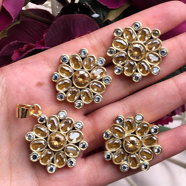 Farshi Kundan Pendant set Champagne