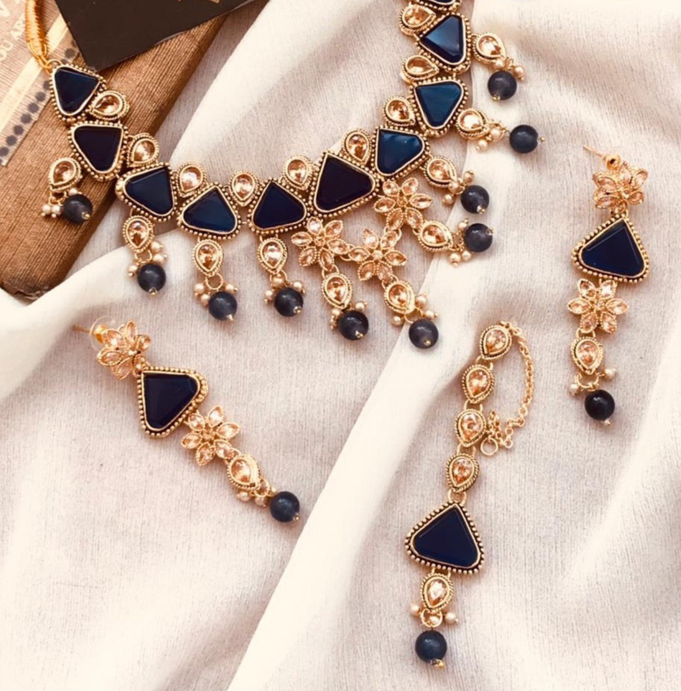 Arzoo Necklace set - Blue